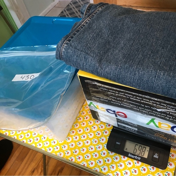 NWT Eddie Bauer Blue Denim Jeans Natural Fit Straight Leg 37x32 Womens Size 18 - Picture 13 of 13